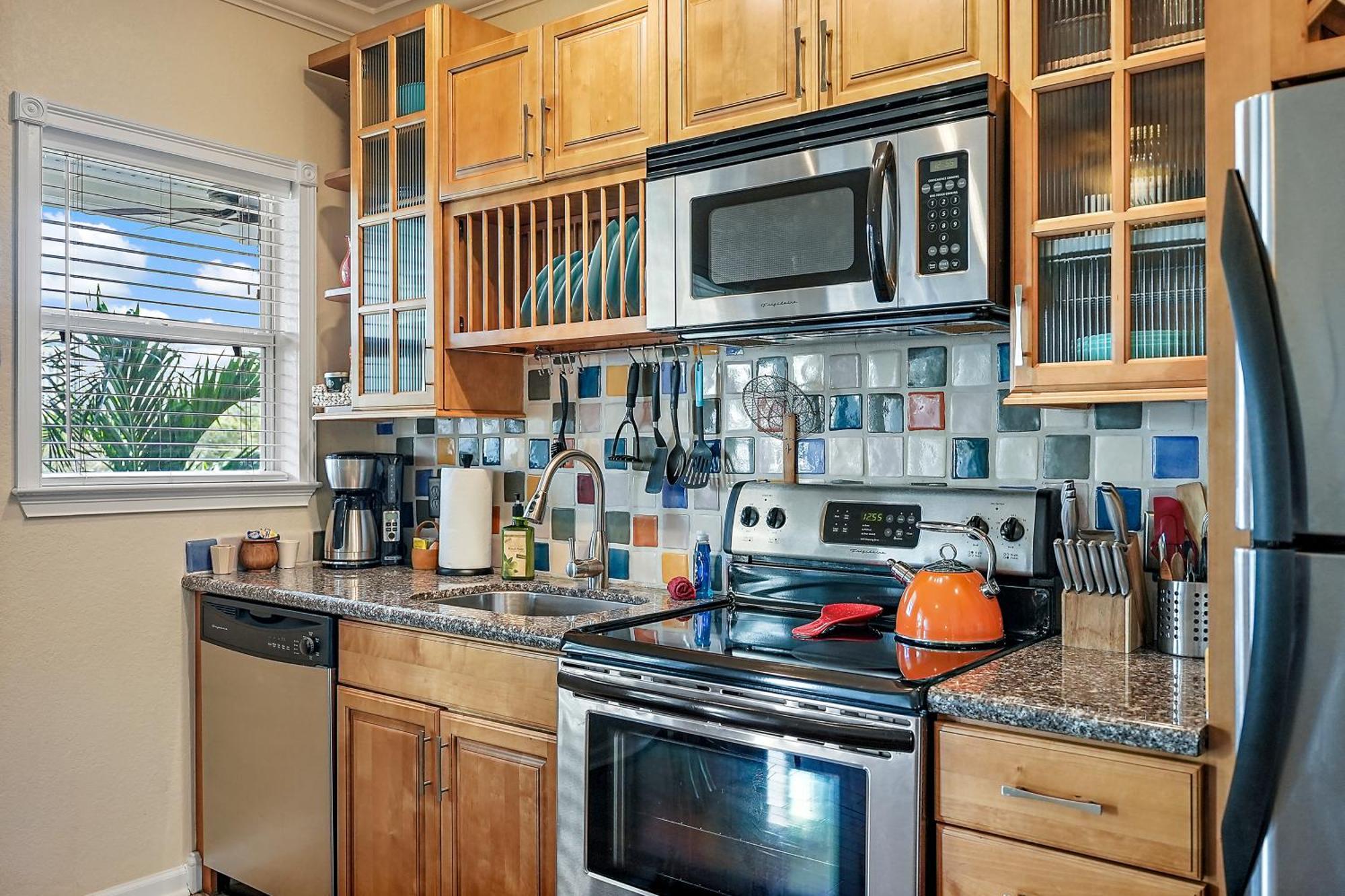 Wine-Dine-Sunshine Cozy Flat In The Heart Of Dtsp Villa St. Petersburg Dış mekan fotoğraf