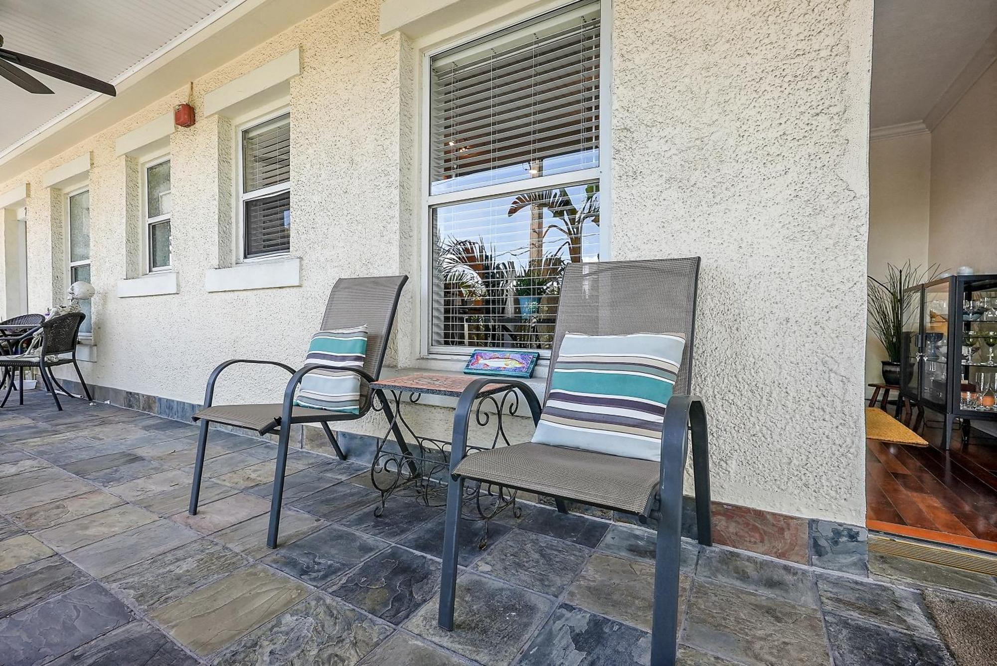 Wine-Dine-Sunshine Cozy Flat In The Heart Of Dtsp Villa St. Petersburg Dış mekan fotoğraf
