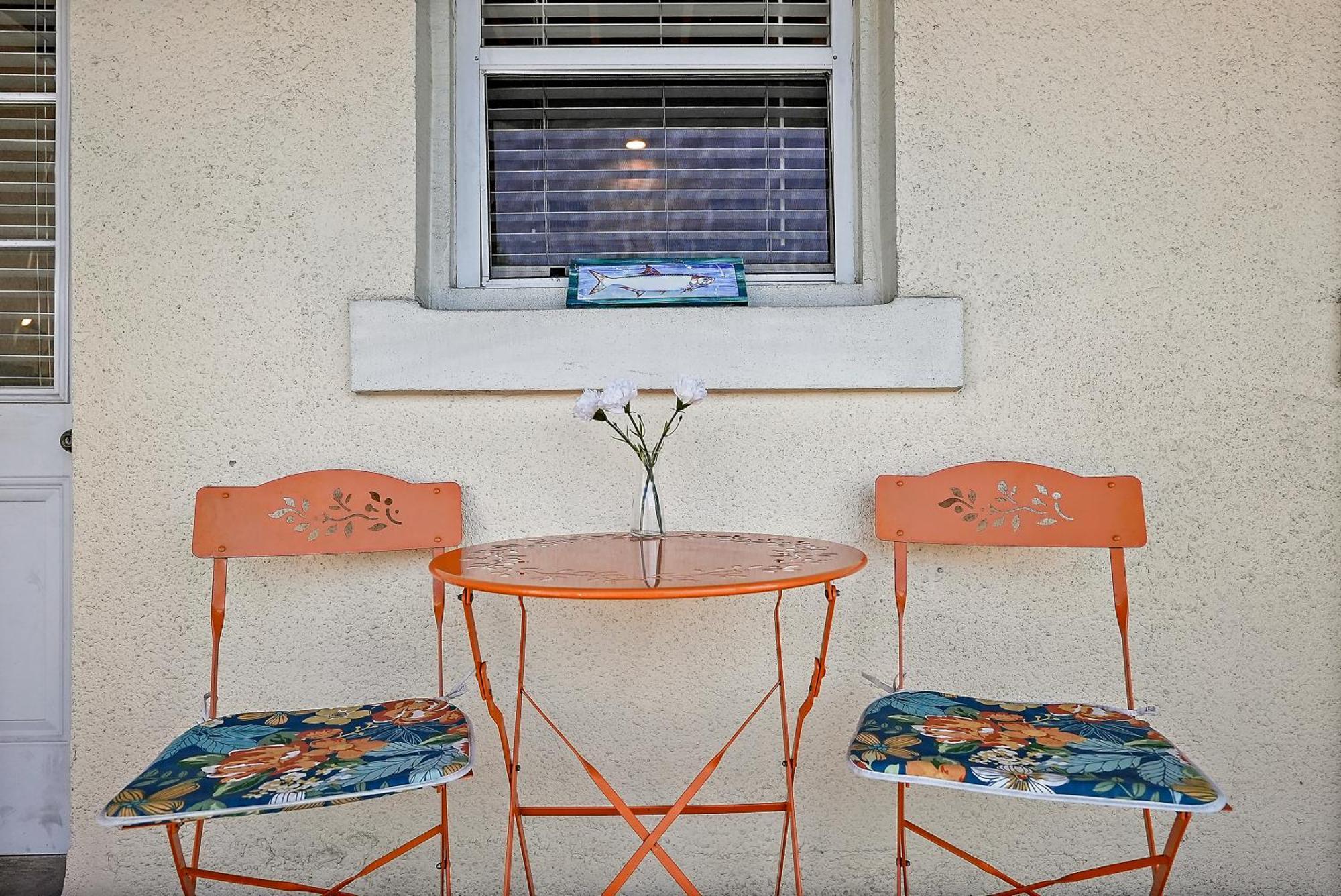 Wine-Dine-Sunshine Cozy Flat In The Heart Of Dtsp Villa St. Petersburg Dış mekan fotoğraf